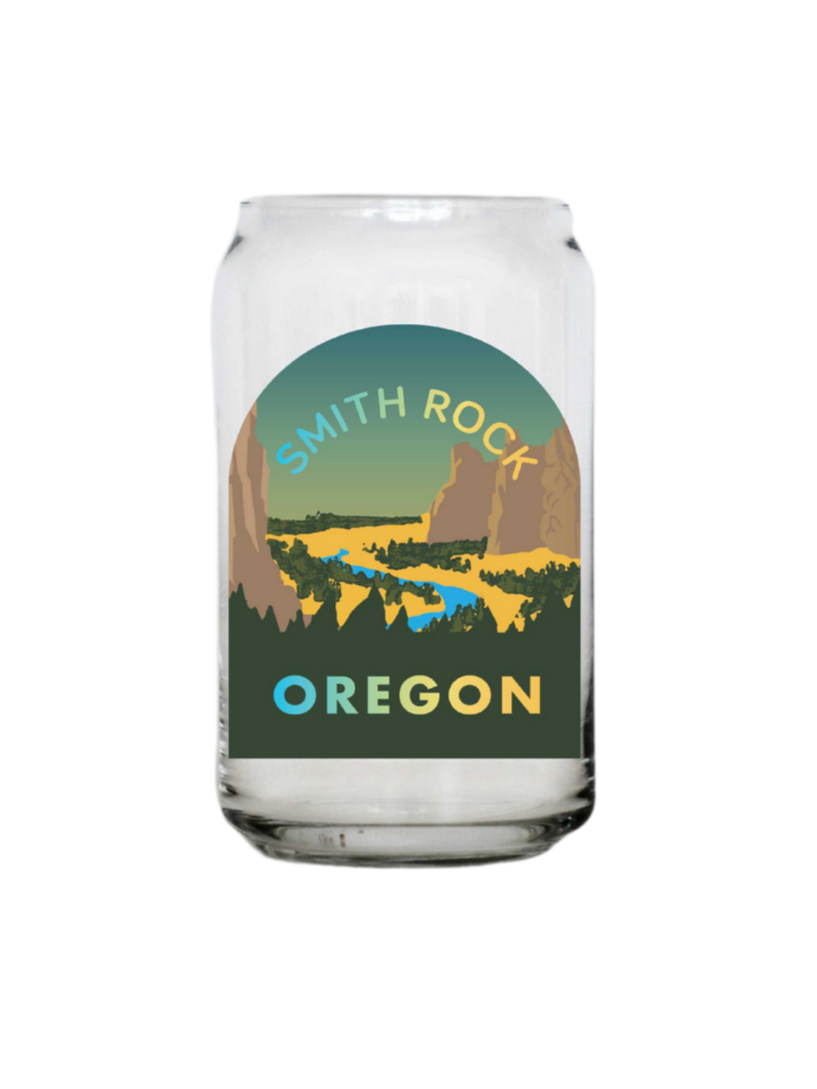 Clear glass tumbler with 'Smith Rock Oregon' design on a white background