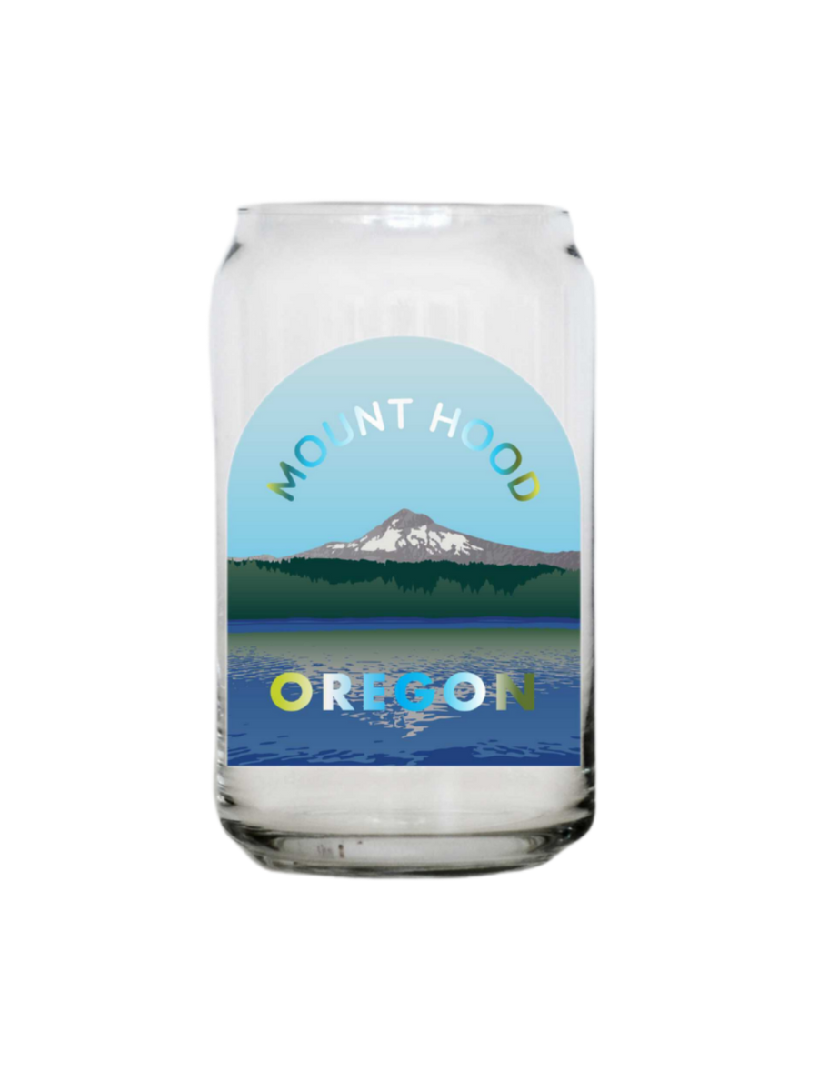 Glass tumbler with Mount Hood and 'Oregon' design on a white background